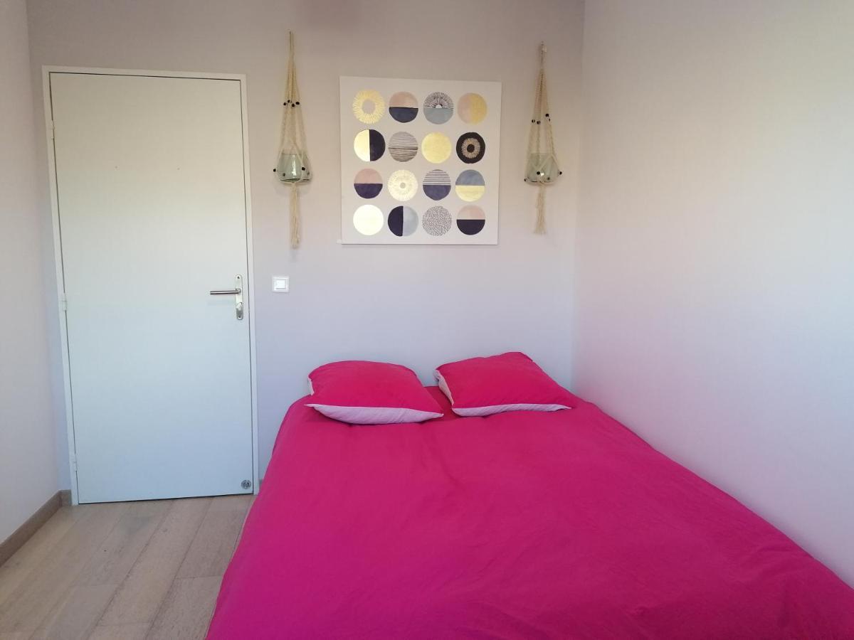 Beautiful T4 Appartement 8 Personnes Proche Disney Parking Prive بوسي سان جورْج المظهر الخارجي الصورة