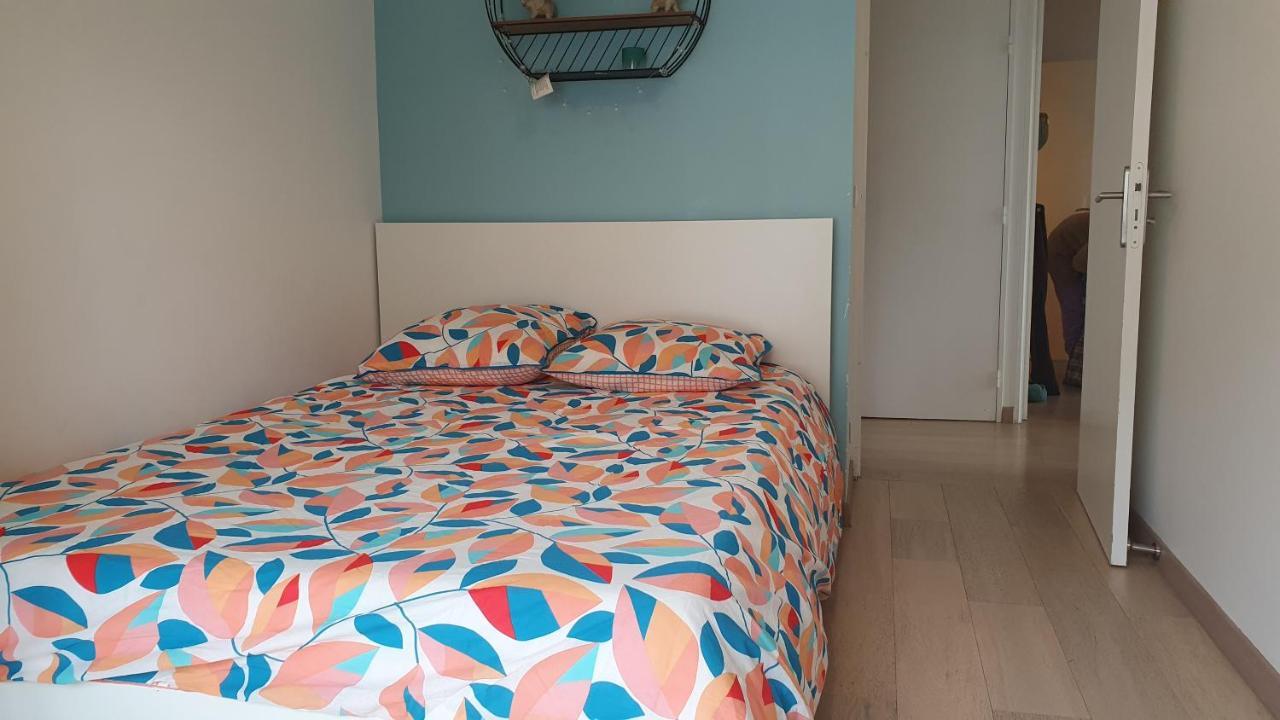 Beautiful T4 Appartement 8 Personnes Proche Disney Parking Prive بوسي سان جورْج المظهر الخارجي الصورة