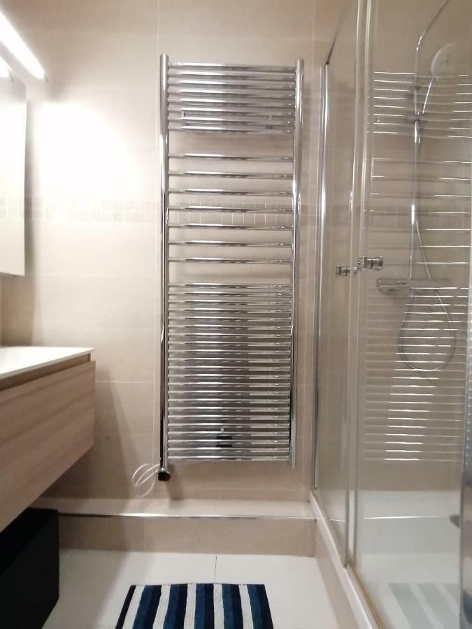 Beautiful T4 Appartement 8 Personnes Proche Disney Parking Prive بوسي سان جورْج المظهر الخارجي الصورة
